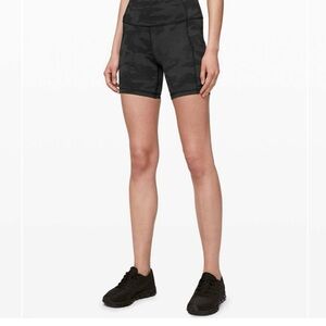 Lululemon Fast and Free Shorts 6” Camo Size 8